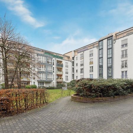 Eindrucksvolle Zwei-Zimmer-Wohnung Mit Balkon Und Grosser Kueche Leipzig Exteriör bild
