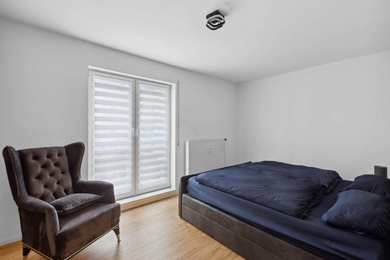 Eindrucksvolle Zwei-Zimmer-Wohnung Mit Balkon Und Grosser Kueche Leipzig Exteriör bild